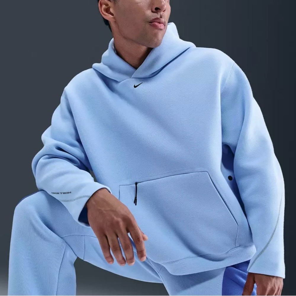 Nike Men's Tech Fleece Oversized Hoodie - Picture 5 of 13